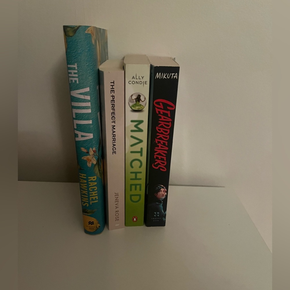 4 Fiction Books